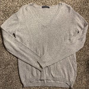 Light grey sweater